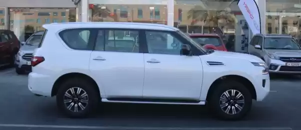 جديدة Nissan Patrol للبيع في الدوحة #5263 - 1  صورة 
